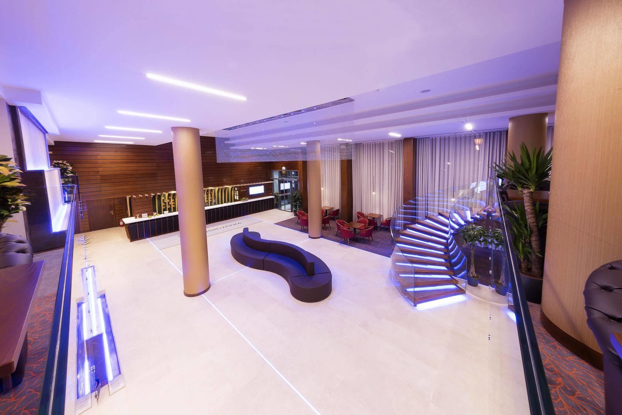 Hotel Transilvania Alba Iulia Bagian luar foto