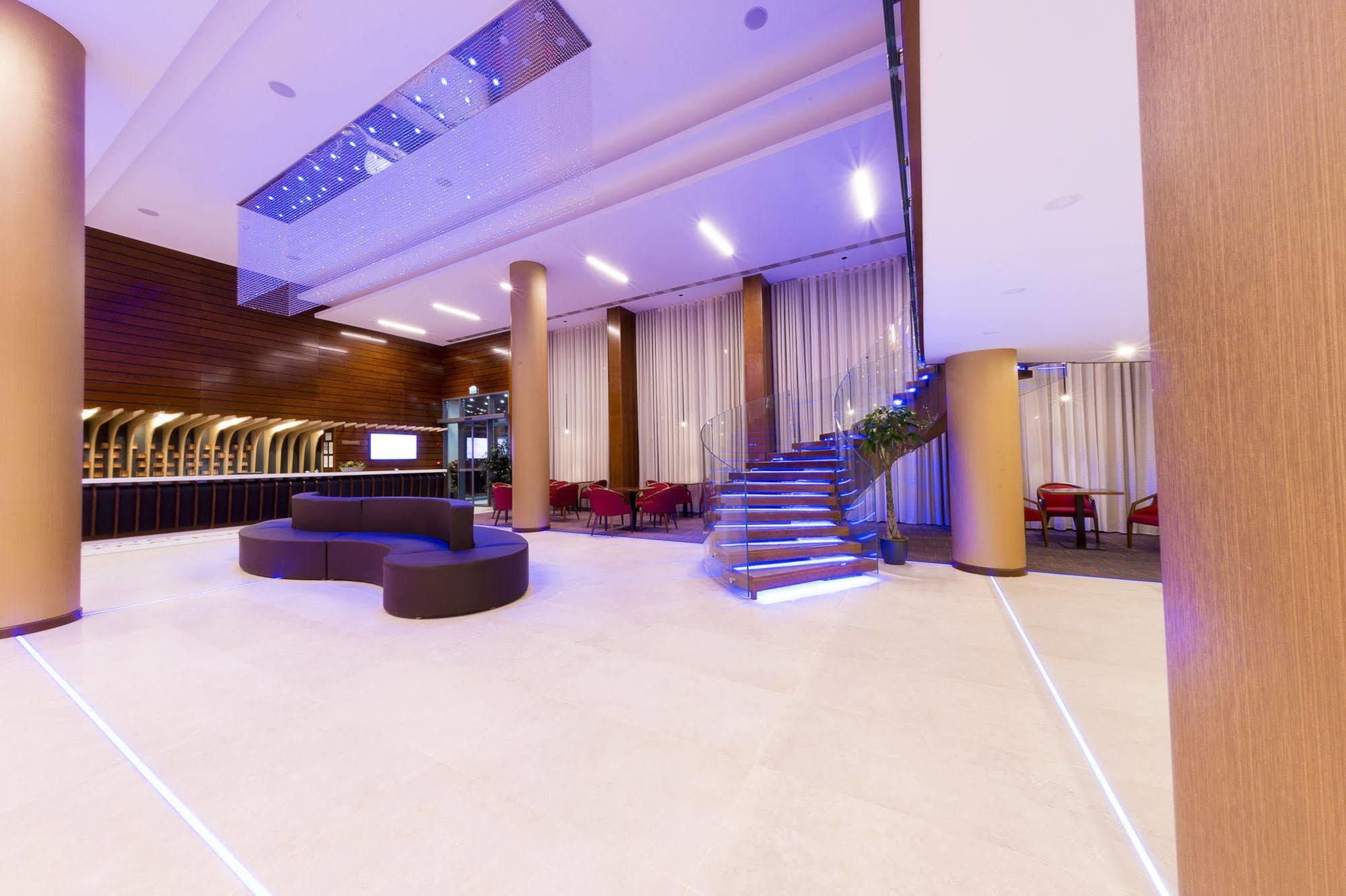 Hotel Transilvania Alba Iulia Bagian luar foto