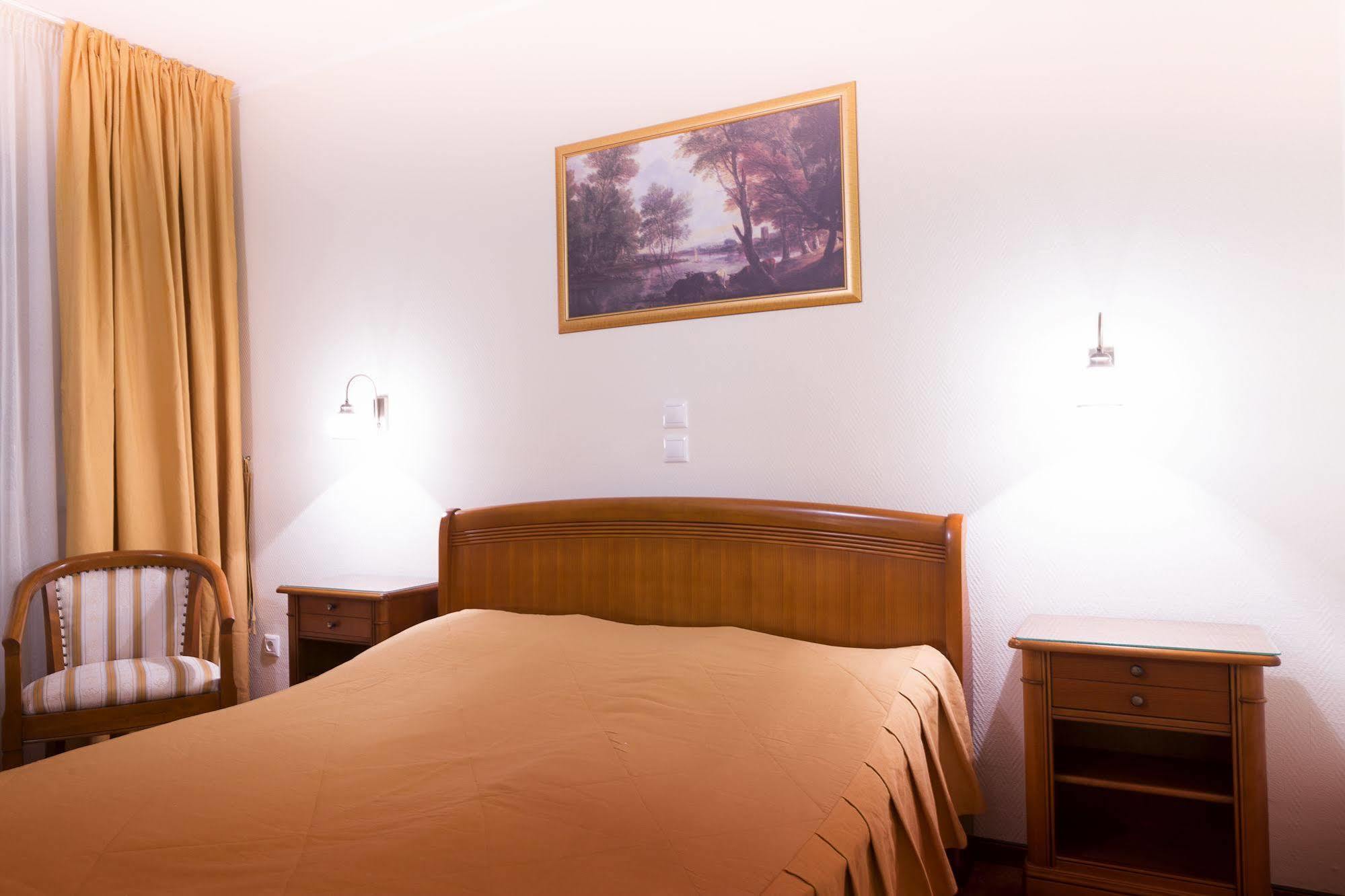 Hotel Transilvania Alba Iulia Bagian luar foto